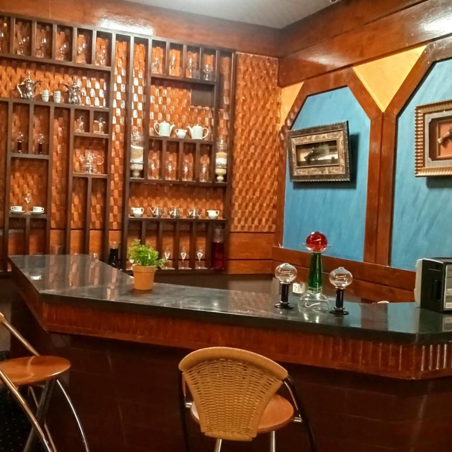 Aliqbal Hotel Ал Хубар Екстериор снимка