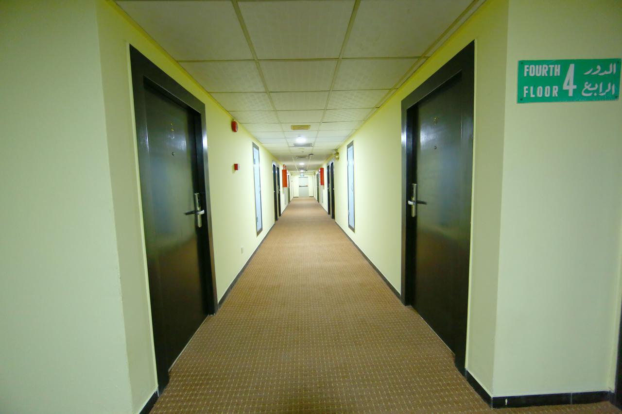Aliqbal Hotel Ал Хубар Екстериор снимка